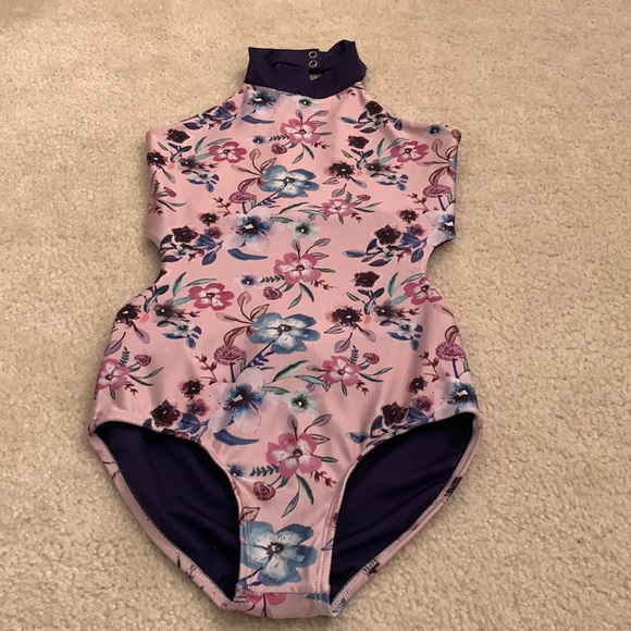 Leotard - Picture 1 of 2